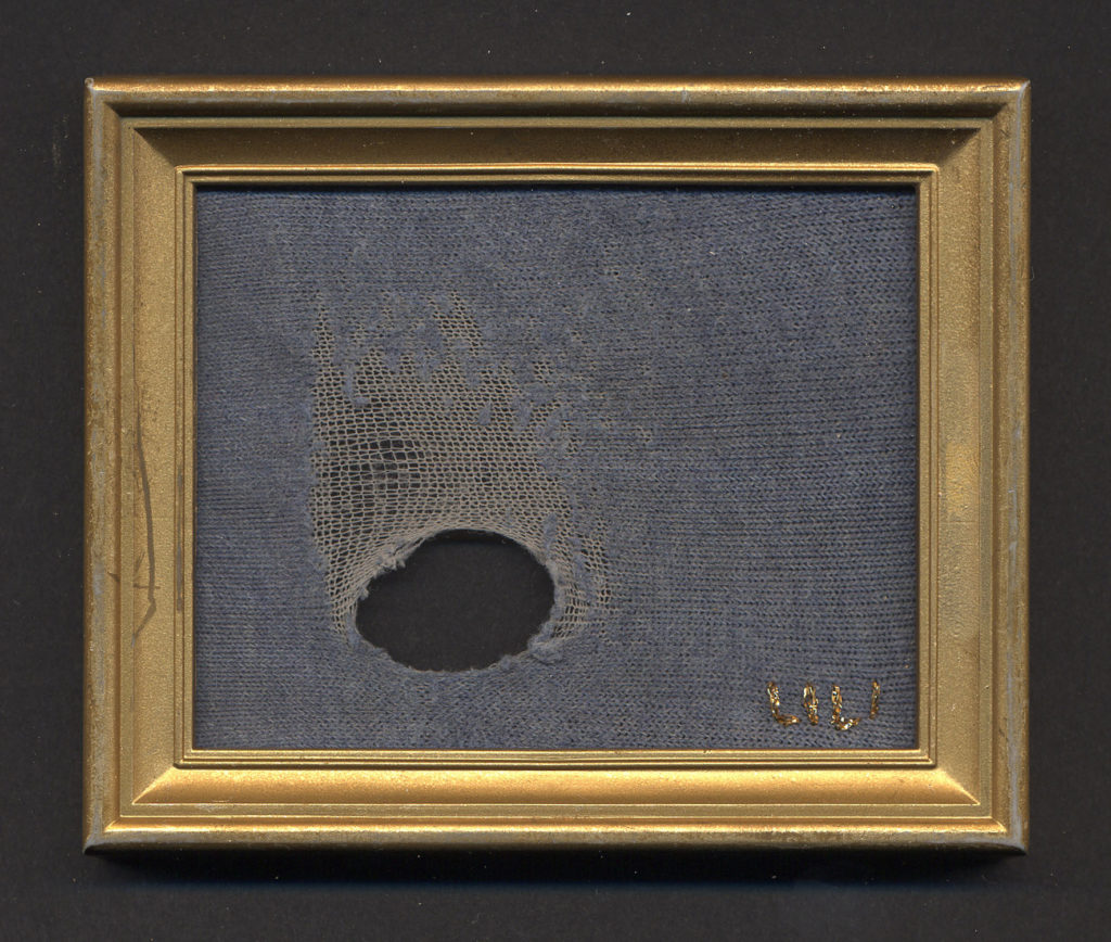 Mes P'tits trous n°27
2003
10 x 12 cm