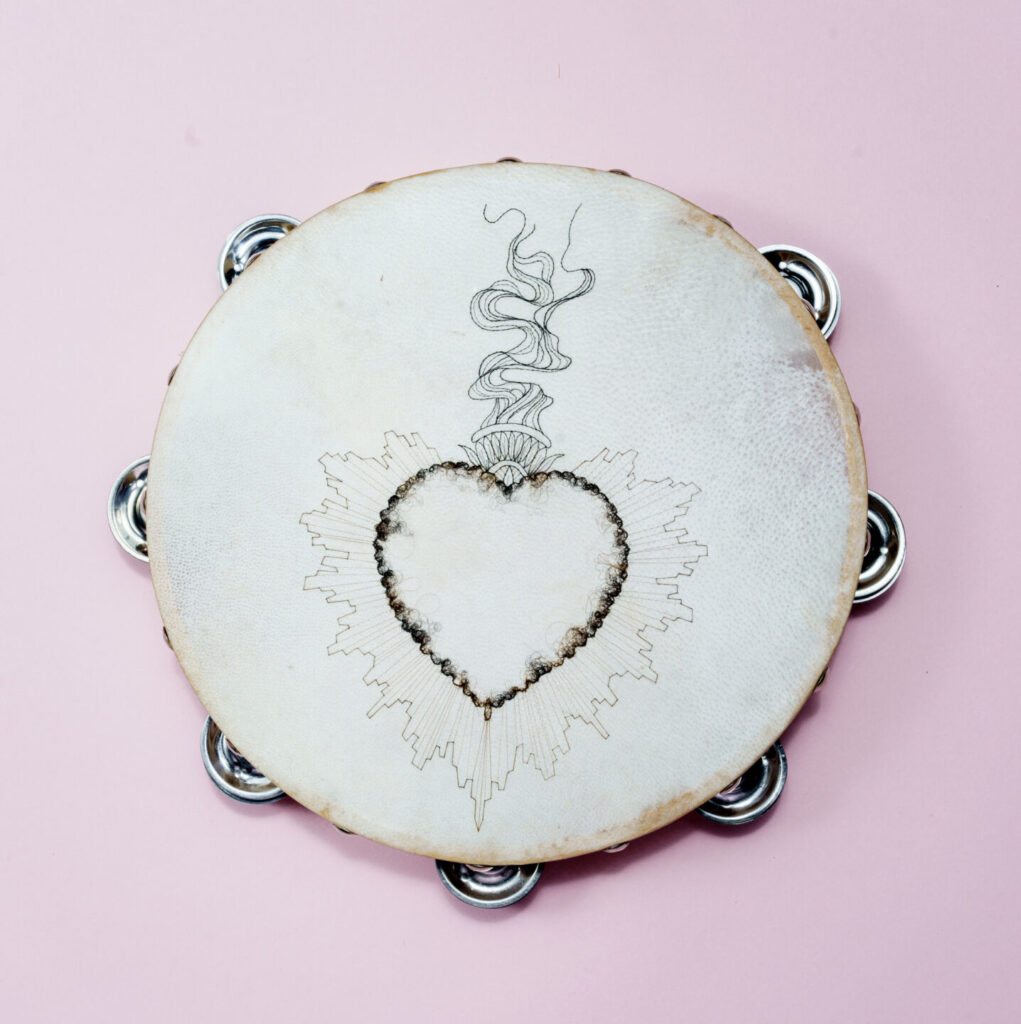 alice calm tambourin 03