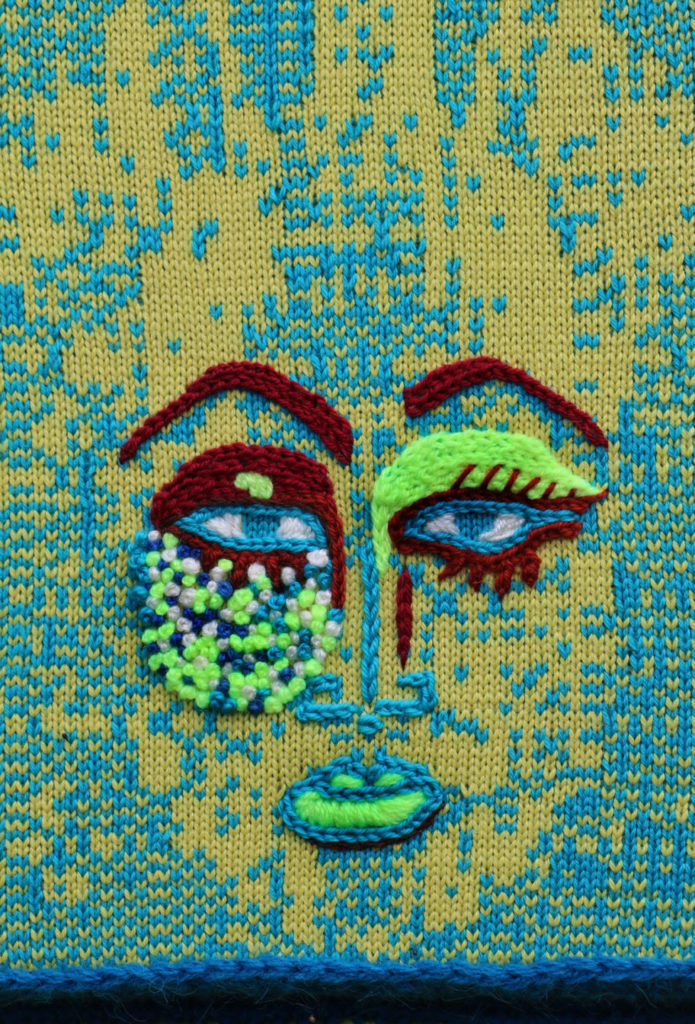 paty_vilo_africaine_ jaune_et_bleue_detail