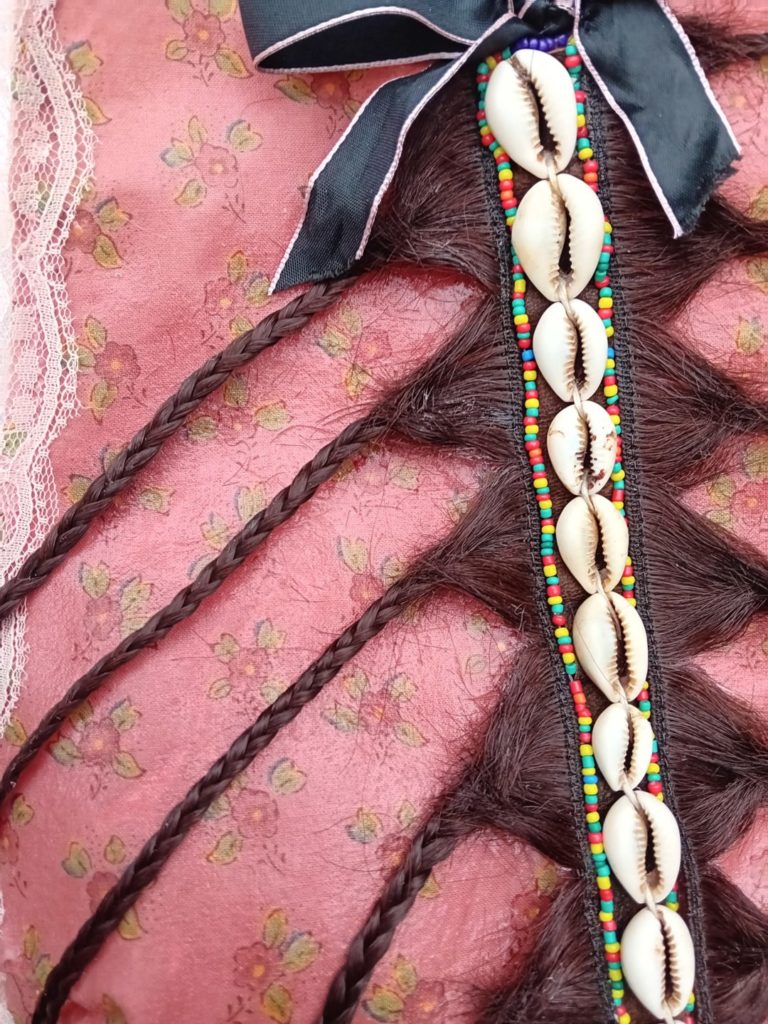 DETAIL PARURE1