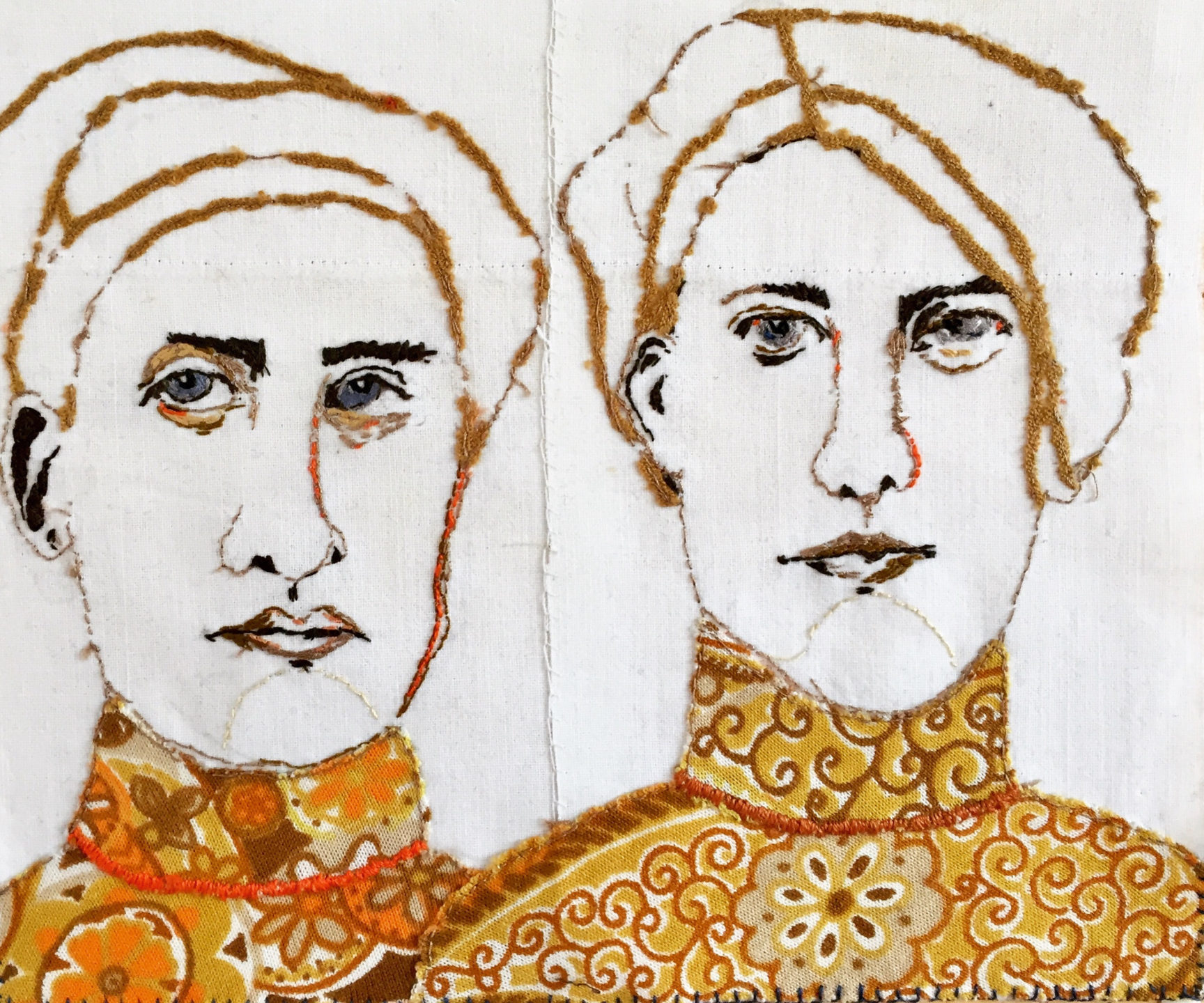 Two women. jpeg - Exhibition 'They are watching' - Quimper Brest