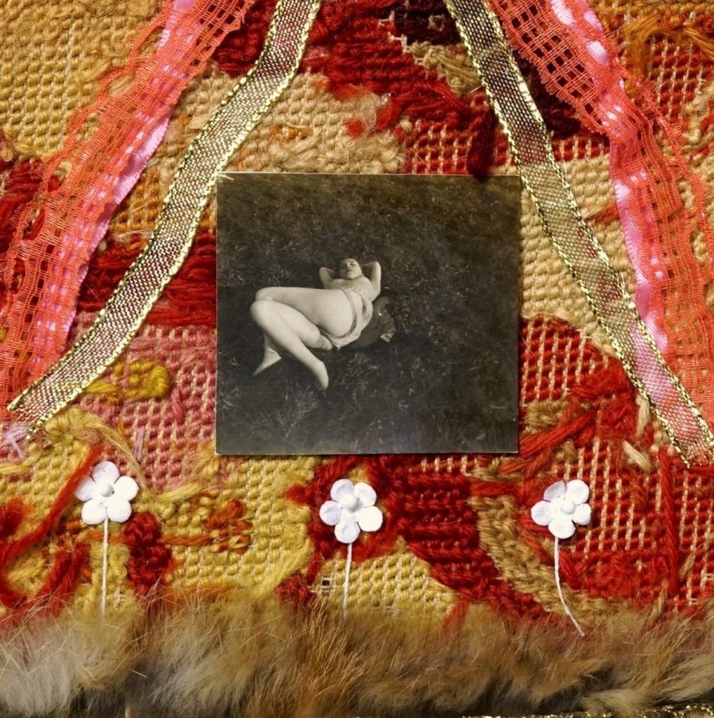 Le mai le joli mai photo personnage fleurs et rubans