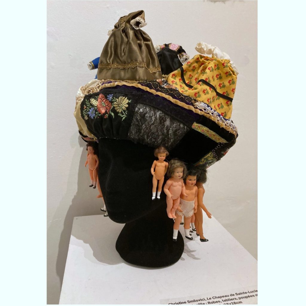 christine_smilovici_le_chapeau_de_sainte_lucie_exposition_le_cri_de_la_parure_02