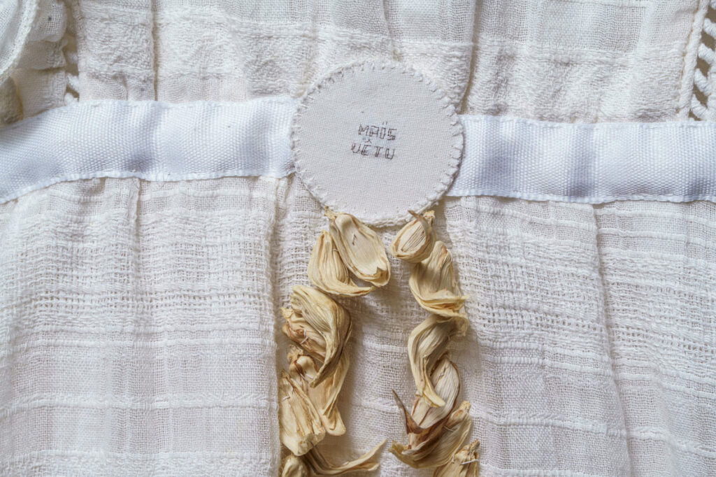 00-alice robe web